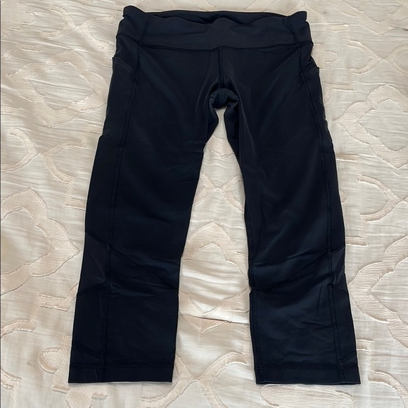Lululemon Athletica Black Leggings Performance Wear - Picture 1 of 4